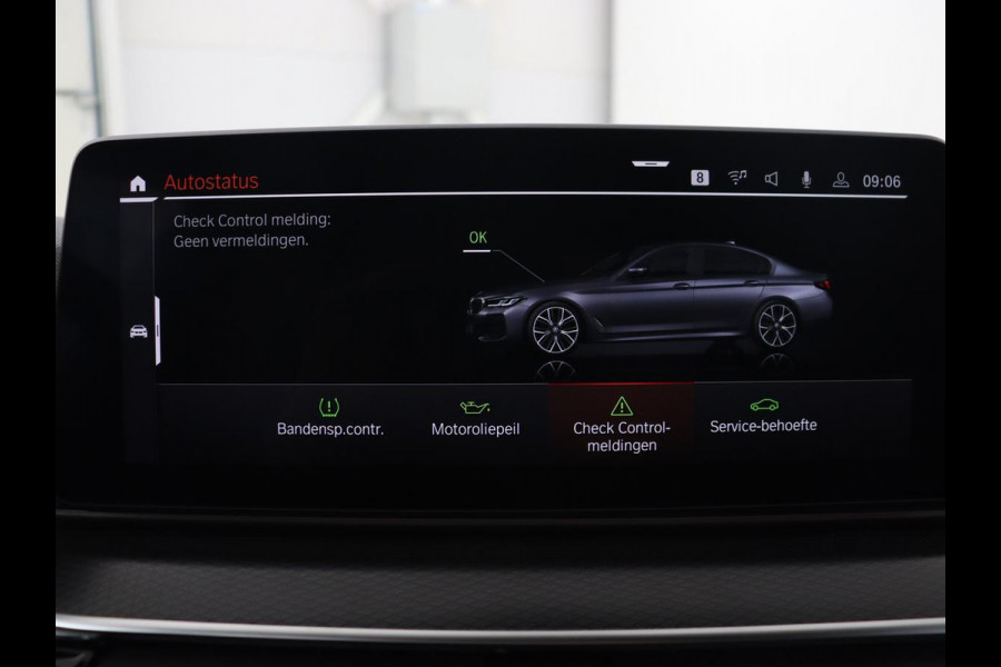 BMW 5 Serie 520i M Sport | Leder | Stoelverwarming | Carplay | 19'' | Sportstoelen | Live Cockpit | Navigatie | Parkeerhulp | Adaptief LED | Memory | Keyless start