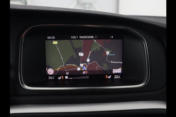 Volvo V40 2.0 T4 Sport | Stoelverwarming | Camera | Leder/Alcantara | Park Assist | Full LED | Navigatie | Climate control | Cruise control