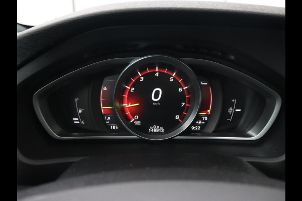 Volvo V40 2.0 T4 Sport | Stoelverwarming | Camera | Leder/Alcantara | Park Assist | Full LED | Navigatie | Climate control | Cruise control