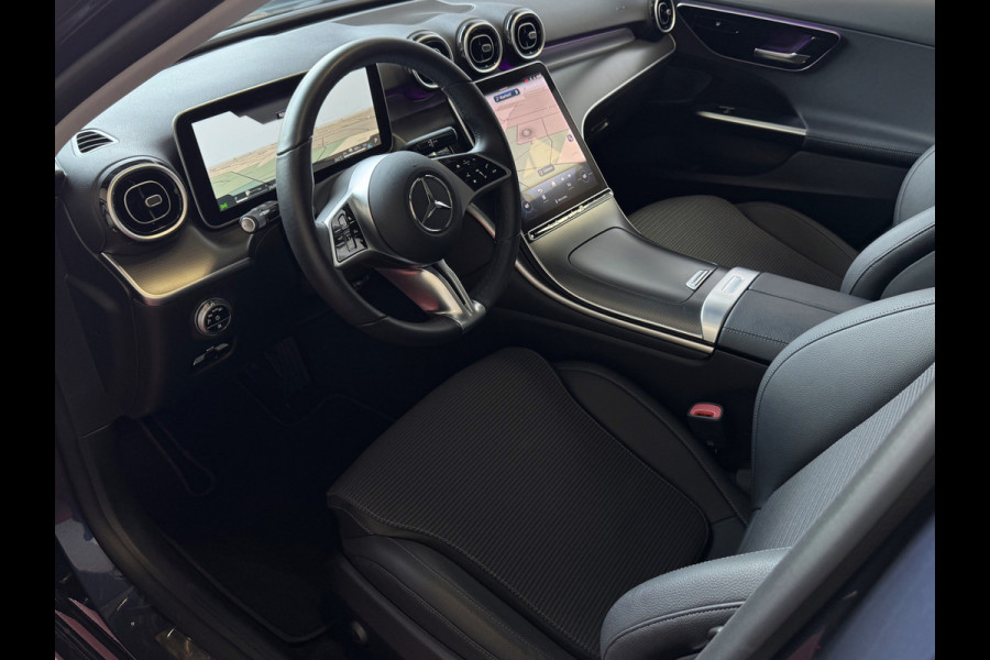 Mercedes-Benz C-Klasse 300e 313PK PHEV 12/2024 AVANTGARDE TREKHAAK HALF LEER CAMERA ELEK/STOEL/VERWARMD 12/2024 PHEV PLUG IN HYBRIDE phev