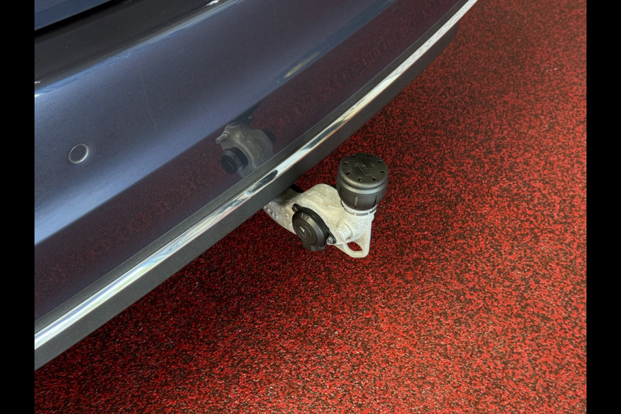 Mercedes-Benz C-Klasse 300e 313PK PHEV 12/2024 AVANTGARDE TREKHAAK HALF LEER CAMERA ELEK/STOEL/VERWARMD 12/2024 PHEV PLUG IN HYBRIDE phev