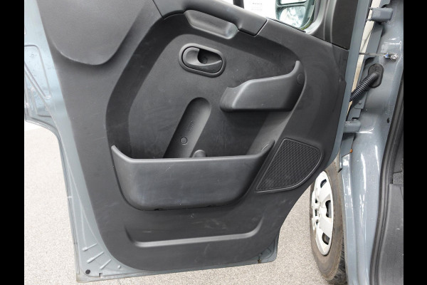 Renault Master T33 2.3 dCi 135PK L2H2 Work Edition Airco Cruise Control Camera Navi Parkeersensoren Trekhaak