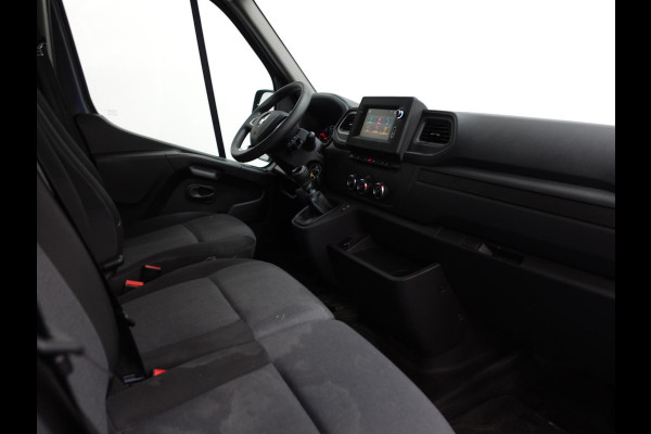 Renault Master T33 2.3 dCi 135PK L2H2 Work Edition Airco Cruise Control Camera Navi Parkeersensoren Trekhaak