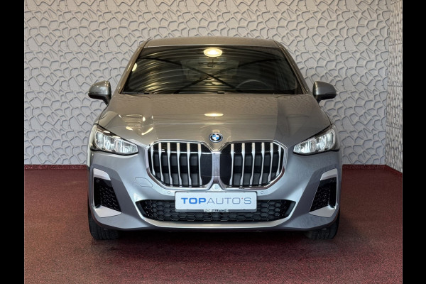 BMW 2 Serie Active Tourer ✅ 230E ✅ XDRIVE 326 PK M SPORT LED ELEK.KLEP CAMERA WEGKLAPBARE.TREKHAAK 04/2024 AWD 4X4 4WD M-Sportpakket  PHEV