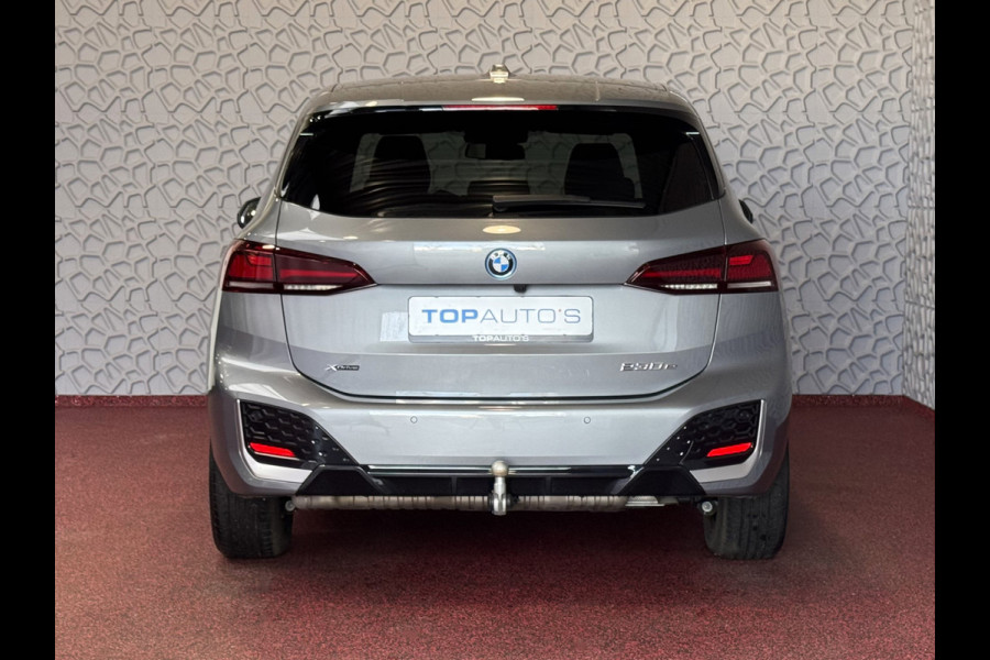 BMW 2 Serie Active Tourer ✅ 230E ✅ XDRIVE 326 PK M SPORT LED ELEK.KLEP CAMERA WEGKLAPBARE.TREKHAAK 04/2024 AWD 4X4 4WD M-Sportpakket  PHEV
