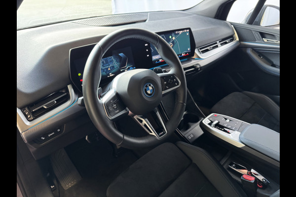 BMW 2 Serie Active Tourer ✅ 230E ✅ XDRIVE 326 PK M SPORT LED ELEK.KLEP CAMERA WEGKLAPBARE.TREKHAAK 04/2024 AWD 4X4 4WD M-Sportpakket  PHEV