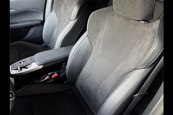 BMW 2 Serie Active Tourer ✅ 230E ✅ XDRIVE 326 PK M SPORT LED ELEK.KLEP CAMERA WEGKLAPBARE.TREKHAAK 04/2024 AWD 4X4 4WD M-Sportpakket  PHEV