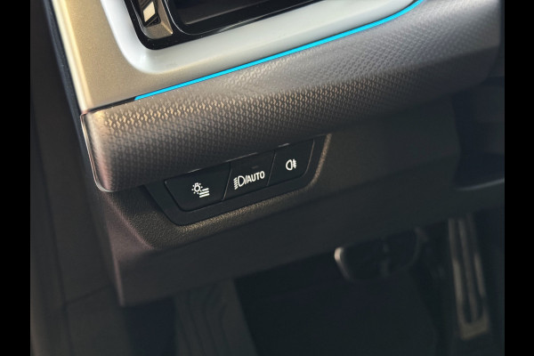 BMW 2 Serie Active Tourer ✅ 230E ✅ XDRIVE 326 PK M SPORT LED ELEK.KLEP CAMERA WEGKLAPBARE.TREKHAAK 04/2024 AWD 4X4 4WD M-Sportpakket  PHEV