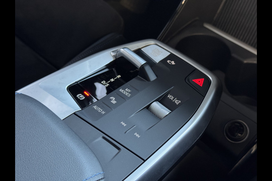 BMW 2 Serie Active Tourer ✅ 230E ✅ XDRIVE 326 PK M SPORT LED ELEK.KLEP CAMERA WEGKLAPBARE.TREKHAAK 04/2024 AWD 4X4 4WD M-Sportpakket  PHEV