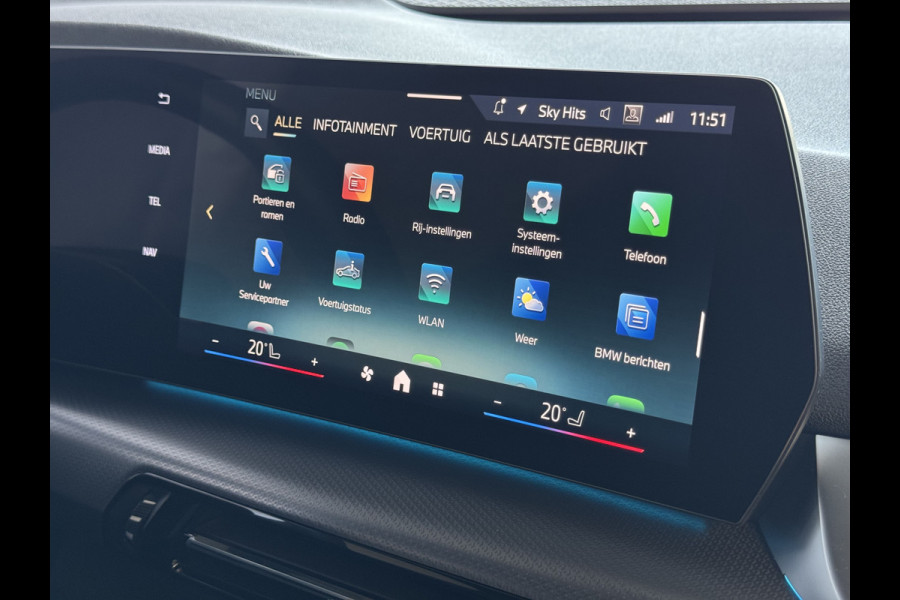 BMW 2 Serie Active Tourer ✅ 230E ✅ XDRIVE 326 PK M SPORT LED ELEK.KLEP CAMERA WEGKLAPBARE.TREKHAAK 04/2024 AWD 4X4 4WD M-Sportpakket  PHEV