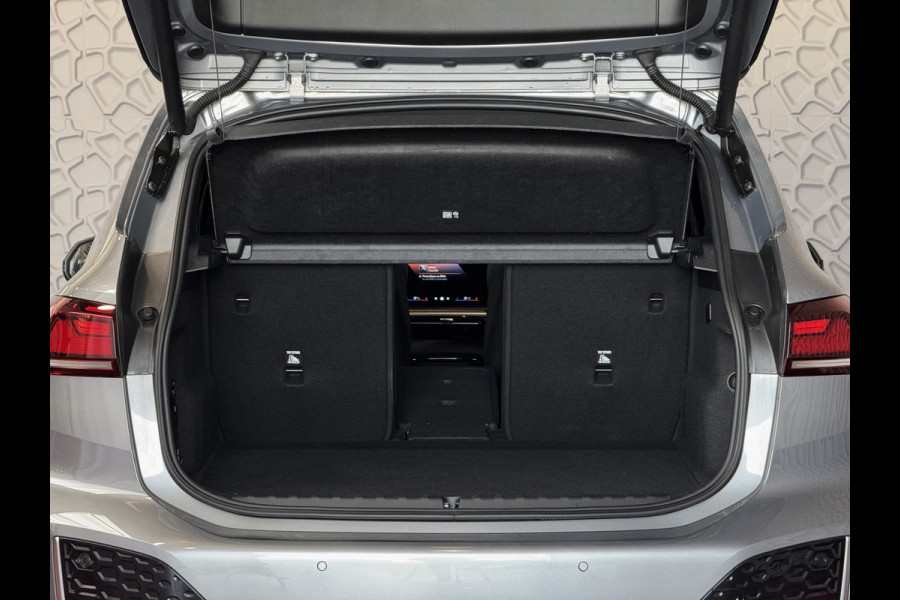 BMW 2 Serie Active Tourer ✅ 230E ✅ XDRIVE 326 PK M SPORT LED ELEK.KLEP CAMERA WEGKLAPBARE.TREKHAAK 04/2024 AWD 4X4 4WD M-Sportpakket  PHEV