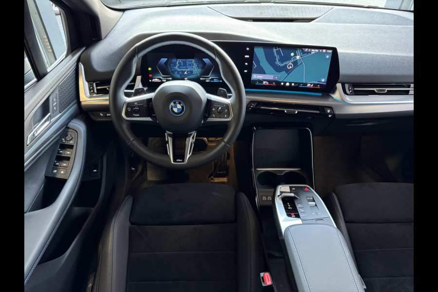 BMW 2 Serie Active Tourer ✅ 230E ✅ XDRIVE 326 PK M SPORT LED ELEK.KLEP CAMERA WEGKLAPBARE.TREKHAAK 05/2024 AWD 4X4 4WD M-Sportpakket PHEV