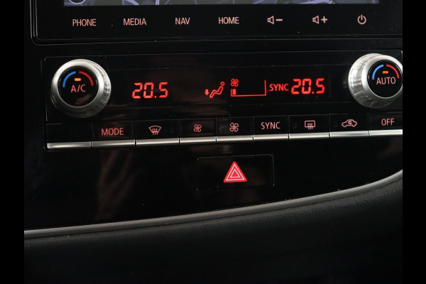 Mitsubishi Outlander 2.4 PHEV Intense | Trekhaak | Stoelverwarming | Leder/Alcantara | Camera | Carplay | Navigatie | Full LED | Cruise control | Plug In