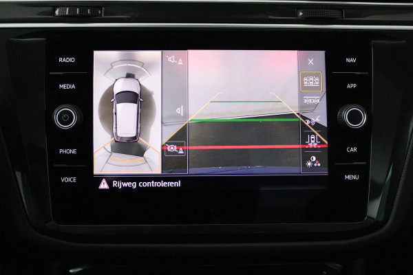 Volkswagen Tiguan 1.5 TSI ACT Highline (PANORAMADAK, DIGITALE COCKPIT, ACHTERUITRIJCAMERA, STOELVERWARMING, ADAPTIEF CRUISE)