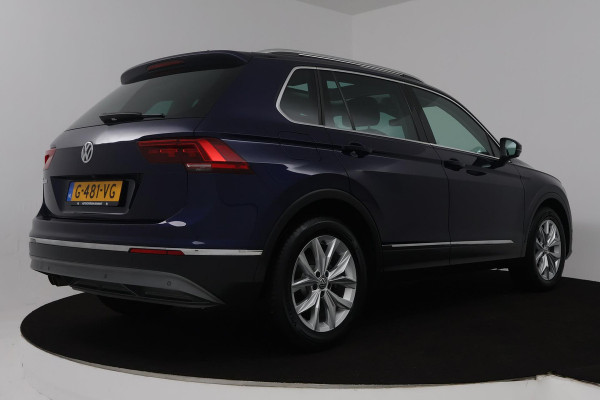 Volkswagen Tiguan 1.5 TSI ACT Highline (PANORAMADAK, DIGITALE COCKPIT, ACHTERUITRIJCAMERA, STOELVERWARMING, ADAPTIEF CRUISE)