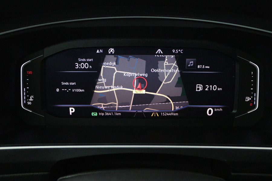 Volkswagen Tiguan 1.5 TSI ACT Highline (PANORAMADAK, DIGITALE COCKPIT, ACHTERUITRIJCAMERA, STOELVERWARMING, ADAPTIEF CRUISE)