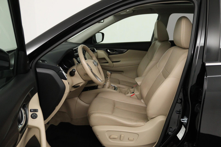 Nissan X-Trail 1.6 DIG-T Tekna (PANORAMADAK, STOELVERWARMING, CAMERA, TREKHAAK, ELEKTR STOELEN, PARKEERSENSOREN)