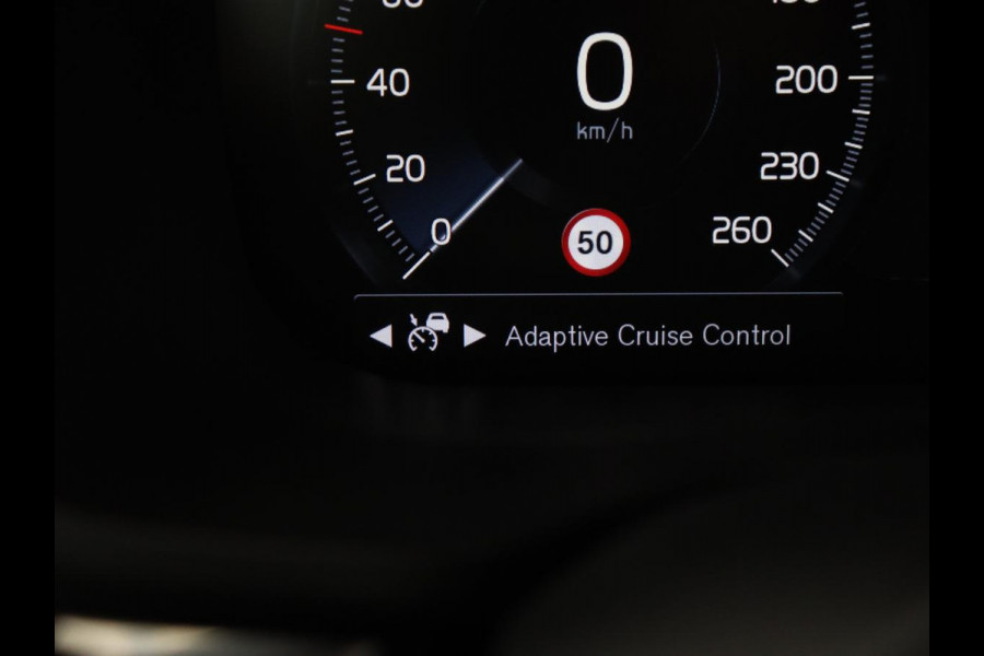 Volvo XC60 2.0 Recharge T6 AWD Inscription | Panoramadak | Trekhaak | Leder | Stoel & stuurverwarming | Adaptive cruise | Camera | Harman/Kardon | Navigatie | Memory | 20'' | Carplay | PHEV | Plug In