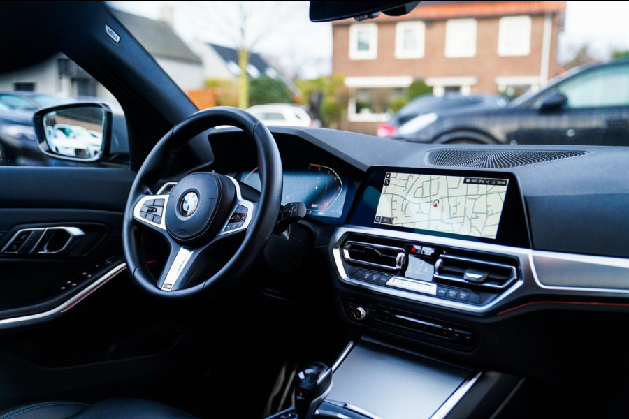 BMW 3 Serie Touring 318i Executive Edition | M Pakket | Elektrische achterklep