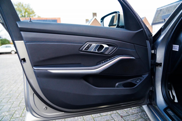BMW 3 Serie Touring 318i Executive Edition | M Pakket | Elektrische achterklep
