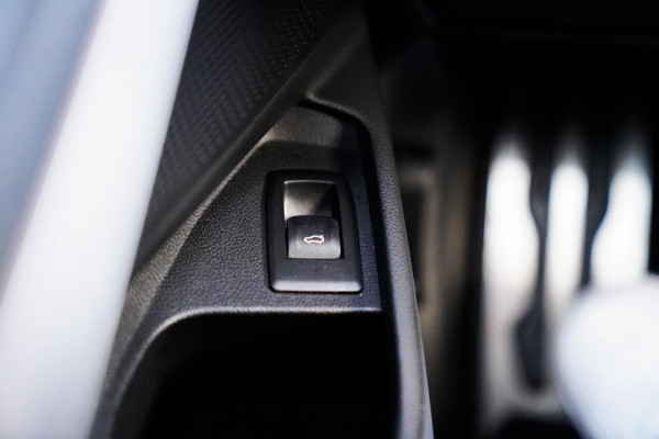 BMW 3 Serie Touring 318i Executive Edition | M Pakket | Elektrische achterklep