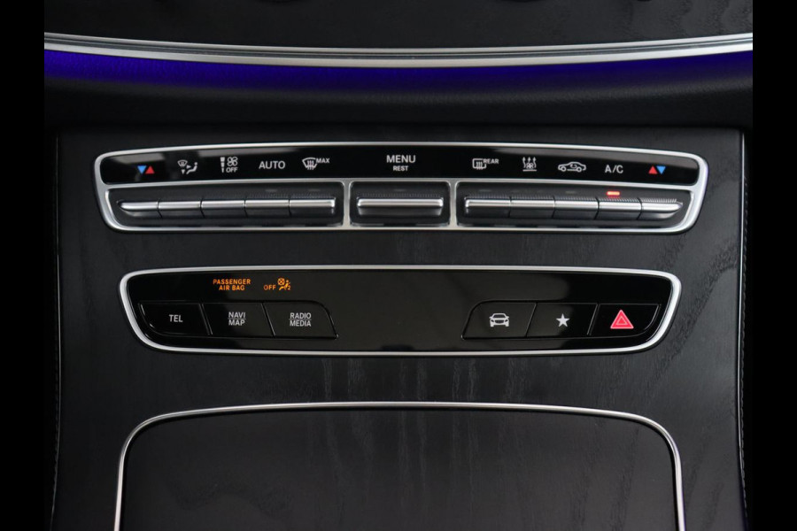 Mercedes-Benz E-Klasse 300e Avantgarde | Panoramadak | Adaptive cruise | Stoelverwarming | Carplay | Camera | Sfeerverlichting | Navigatie | Widescreen | Half leder | PHEV | Plug In