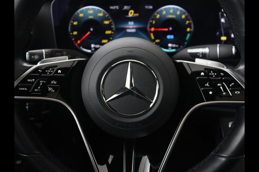 Mercedes-Benz E-Klasse 300e Avantgarde | Panoramadak | Adaptive cruise | Stoelverwarming | Carplay | Camera | Sfeerverlichting | Navigatie | Widescreen | Half leder | PHEV | Plug In