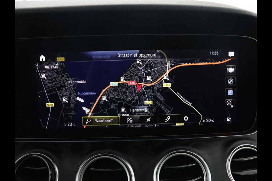 Mercedes-Benz E-Klasse 300e Avantgarde | Panoramadak | Adaptive cruise | Stoelverwarming | Carplay | Camera | Sfeerverlichting | Navigatie | Widescreen | Half leder | PHEV | Plug In