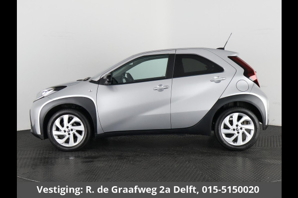 Toyota Aygo X 1.0 VVT-i MT First | Stoelverwarming | Apple Carplay & AndroidAUTO | Climate Control |