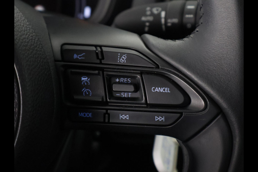 Toyota Aygo X 1.0 VVT-i MT First | Stoelverwarming | Apple Carplay & AndroidAUTO | Climate Control |