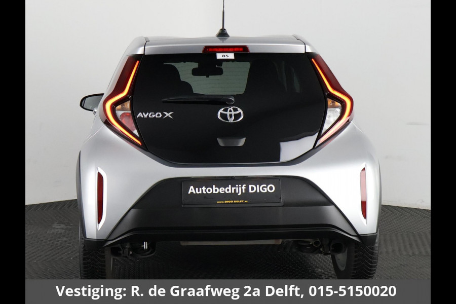 Toyota Aygo X 1.0 VVT-i MT First | Stoelverwarming | Apple Carplay & AndroidAUTO | Climate Control |