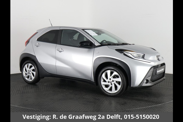 Toyota Aygo X 1.0 VVT-i MT First | Stoelverwarming | Apple Carplay & AndroidAUTO | Climate Control |