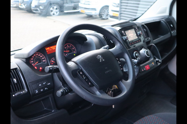 Peugeot Boxer 2.2 BlueHDi 141pk Euro 6 Bakwagen 4,5m - Navi - Camera - Cruise