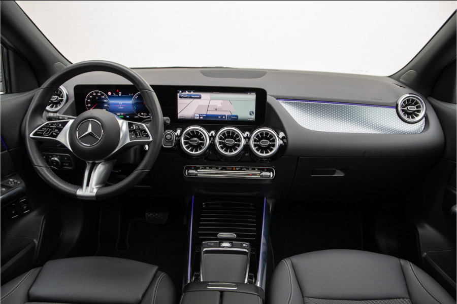 Mercedes-Benz GLA 250 e Luxury Line, Panorama, Key-Less, Hybrid 2024