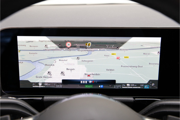 Mercedes-Benz GLA 250 e Luxury Line, Panorama, Key-Less, Hybrid 2024