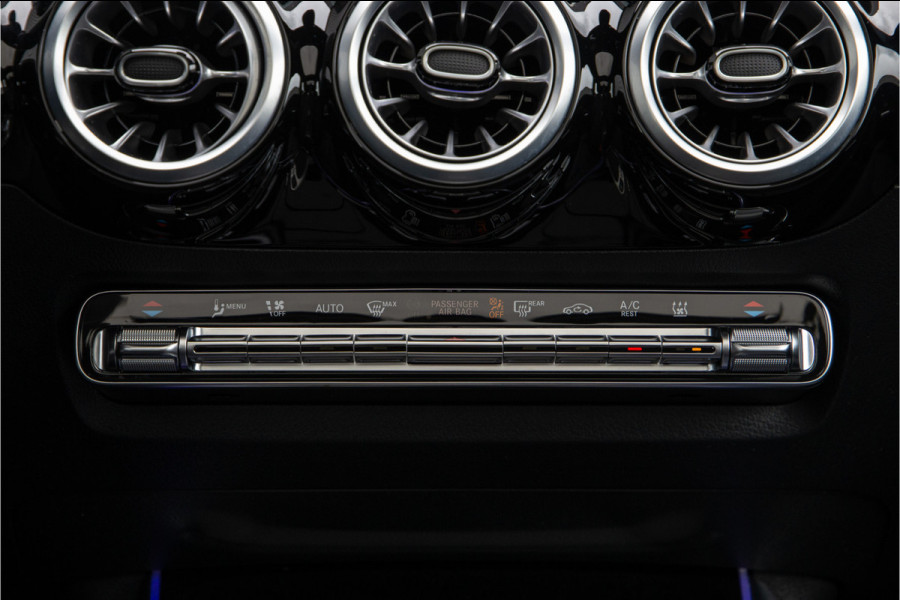 Mercedes-Benz GLA 250 e Luxury Line, Panorama, Key-Less, Hybrid 2024