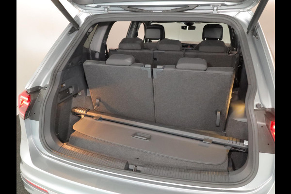 Volkswagen Tiguan Allspace 1.5 TSI Highline Business R 7p. 150pk DSG| Pano-dak| 20'LM-velgen|