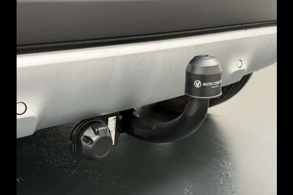 Renault Captur 1.2T 120PK AUT-6 Navi Xmod Camera Trekhaak Ecc Cruise Control Pdc Stoelverwarming Lmv 17" Privacy Glas Bluetooth Keyless Regn-Lichtsensor