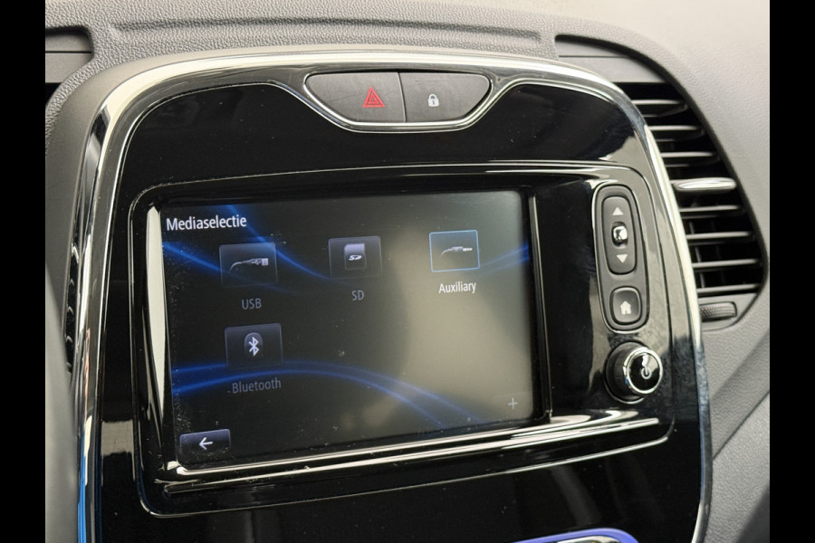 Renault Captur 1.2T 120PK AUT-6 Navi Xmod Camera Trekhaak Ecc Cruise Control Pdc Stoelverwarming Lmv 17" Privacy Glas Bluetooth Keyless Regn-Lichtsensor