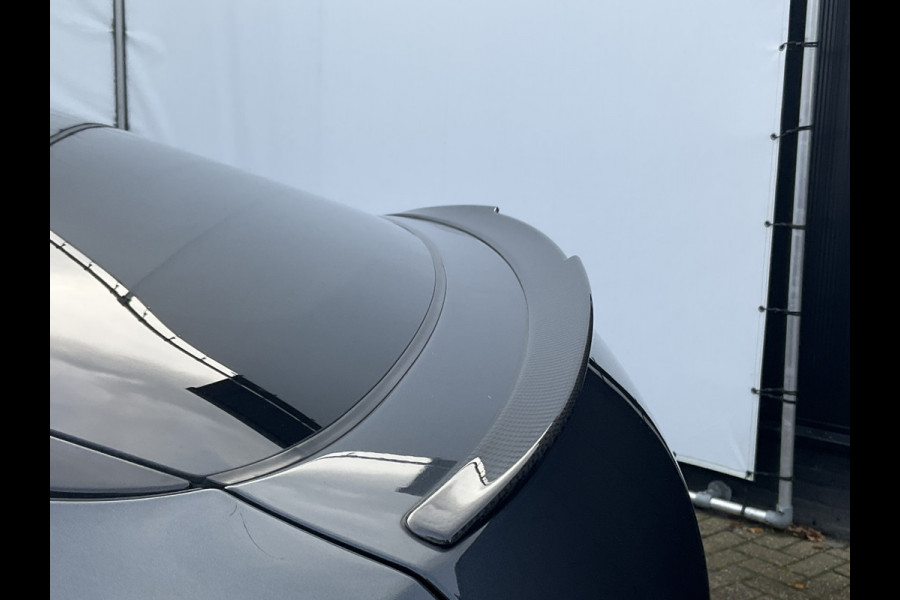 BMW X6 xDrive40i M-Sport Skylounge 360° Laser AirSusp. Pano HK Trekhaak Carbon BOMVOL!