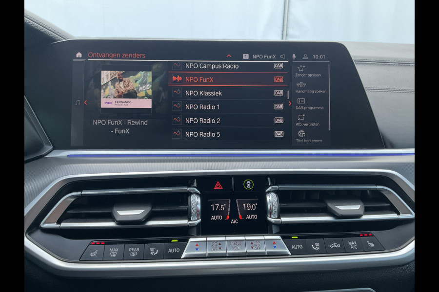 BMW X6 xDrive40i M-Sport Skylounge 360° Laser AirSusp. Pano HK Trekhaak Carbon BOMVOL!