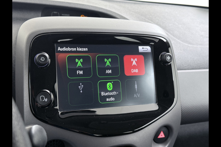 Peugeot 108 Camera Navi* Apple Carplay Android Airco DAB Active Pack Techno Bluetooth Isofix Led 1e Eigenaar Origineel Nederlandse Auto