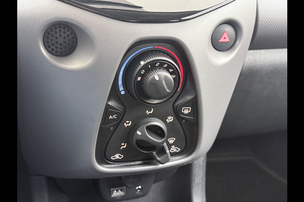 Peugeot 108 Camera Navi* Apple Carplay Android Airco DAB Active Pack Techno Bluetooth Isofix Led 1e Eigenaar Origineel Nederlandse Auto