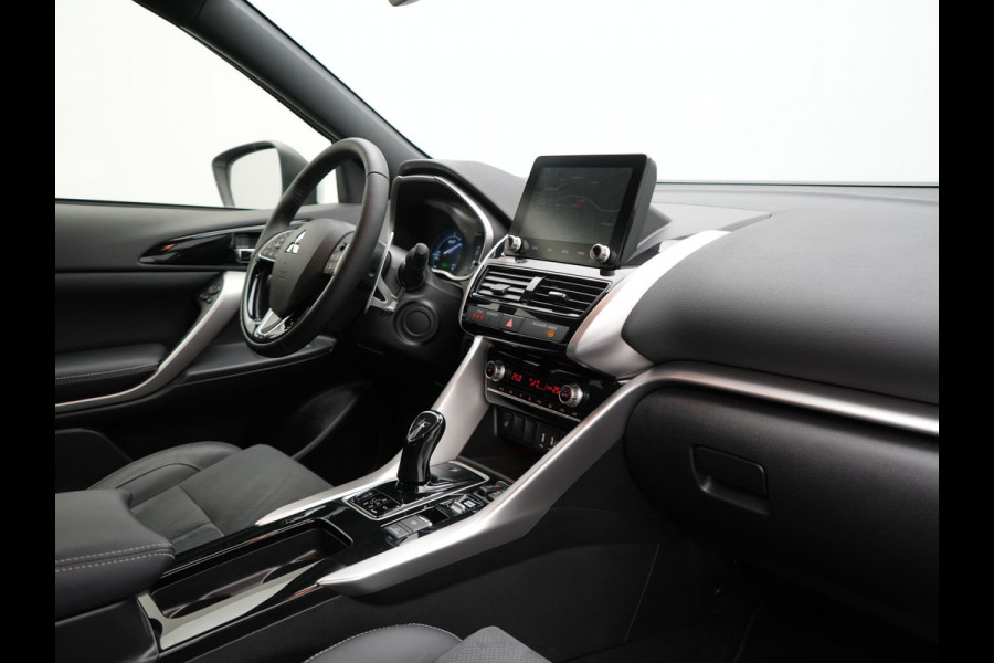 Mitsubishi Eclipse Cross 2.4 Intense+ Plug In Hybrid 188pk Dealer O.H. PHEV | Adaptive Cruise | 360 Camera | Lederen Sportstoelen & Stuur Verwarmd | Apple Carplay | Navigatie Via TomTom | Blis | Keyless | DAB |