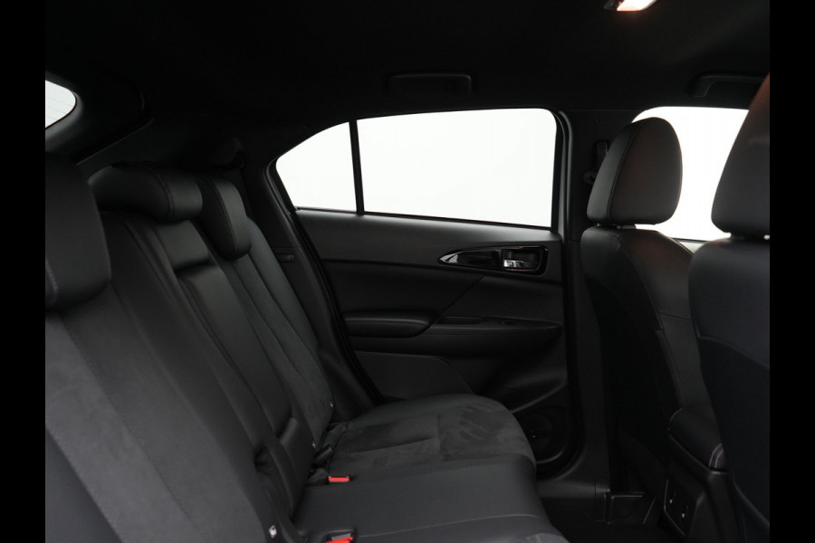 Mitsubishi Eclipse Cross 2.4 Intense+ Plug In Hybrid 188pk Dealer O.H. PHEV | Adaptive Cruise | 360 Camera | Lederen Sportstoelen & Stuur Verwarmd | Apple Carplay | Navigatie Via TomTom | Blis | Keyless | DAB |