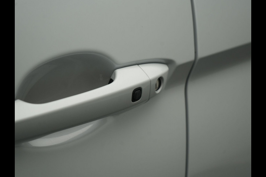 Mitsubishi Eclipse Cross 2.4 Intense+ Plug In Hybrid 188pk Dealer O.H. PHEV | Adaptive Cruise | 360 Camera | Lederen Sportstoelen & Stuur Verwarmd | Apple Carplay | Navigatie Via TomTom | Blis | Keyless | DAB |