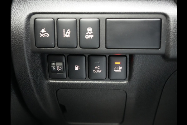 Mitsubishi Eclipse Cross 2.4 Intense+ Plug In Hybrid 188pk Dealer O.H. PHEV | Adaptive Cruise | 360 Camera | Lederen Sportstoelen & Stuur Verwarmd | Apple Carplay | Navigatie Via TomTom | Blis | Keyless | DAB |