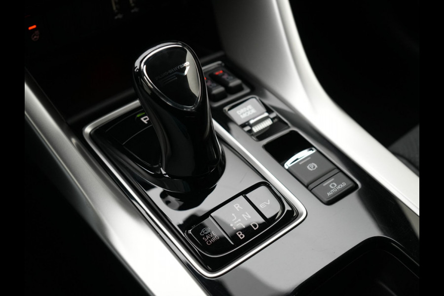 Mitsubishi Eclipse Cross 2.4 Intense+ Plug In Hybrid 188pk Dealer O.H. PHEV | Adaptive Cruise | 360 Camera | Lederen Sportstoelen & Stuur Verwarmd | Apple Carplay | Navigatie Via TomTom | Blis | Keyless | DAB |