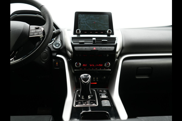 Mitsubishi Eclipse Cross 2.4 Intense+ Plug In Hybrid 188pk Dealer O.H. PHEV | Adaptive Cruise | 360 Camera | Lederen Sportstoelen & Stuur Verwarmd | Apple Carplay | Navigatie Via TomTom | Blis | Keyless | DAB |