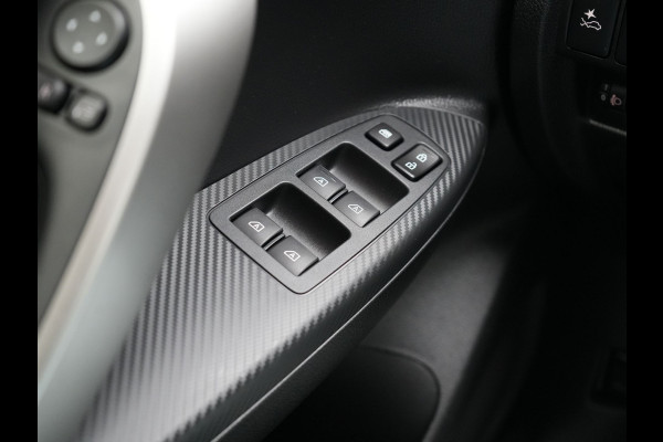 Mitsubishi Eclipse Cross 2.4 Intense+ Plug In Hybrid 188pk Dealer O.H. PHEV | Adaptive Cruise | 360 Camera | Lederen Sportstoelen & Stuur Verwarmd | Apple Carplay | Navigatie Via TomTom | Blis | Keyless | DAB |